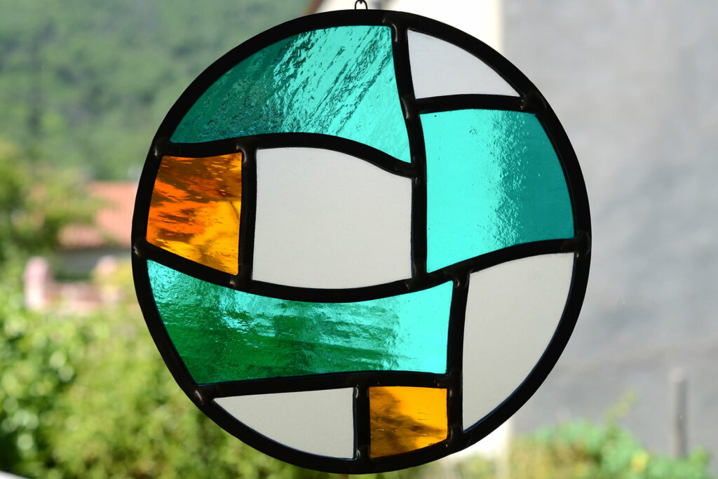 Suspension turquoise vitrail traditionnel